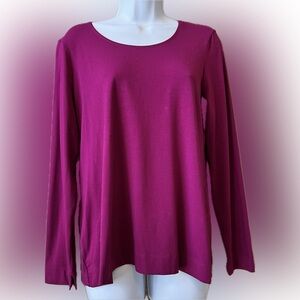 Chico’s ultimate tee scoop neck tunic long sleeved wine size 1 / M like new!